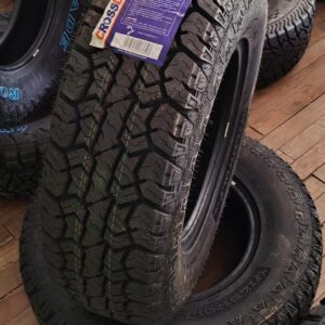 Llanta 235/75R15 Crossleader