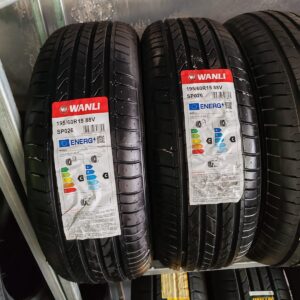 Llanta 195/60R15 Wanli