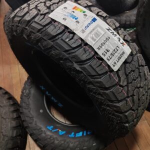 Llanta 235/75R15 Zmax