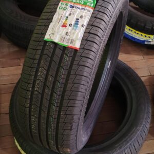 Llanta 225/55R18 Doublestar