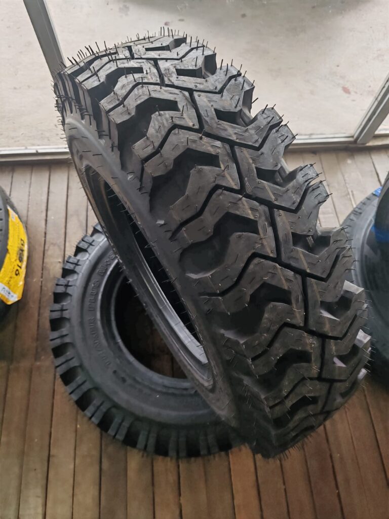 Llanta 700R15 Samson