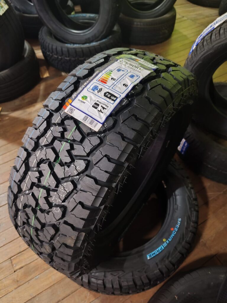 Llanta 205/60R16 SpeedMax