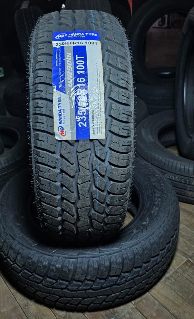 Llanta 235/60R16 Wanda