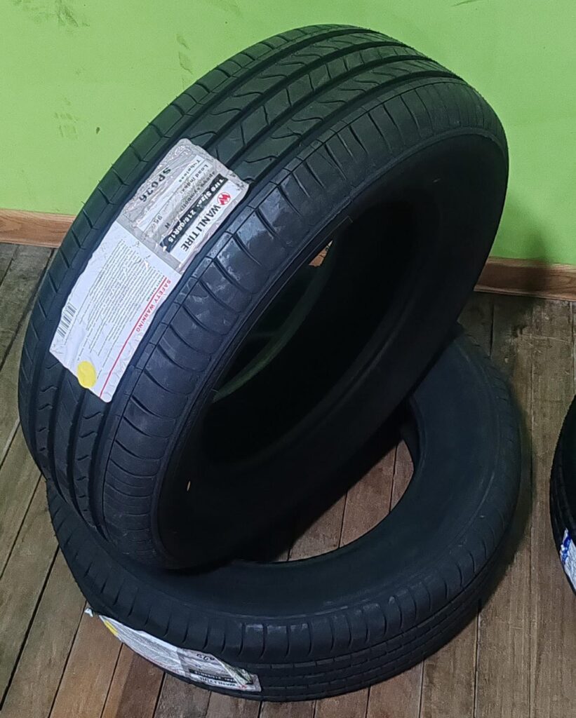 Llanta 215/65R15 Wanli
