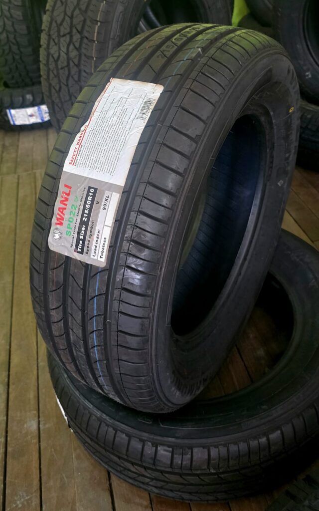 Llanta 215/60R16 Wanli EV